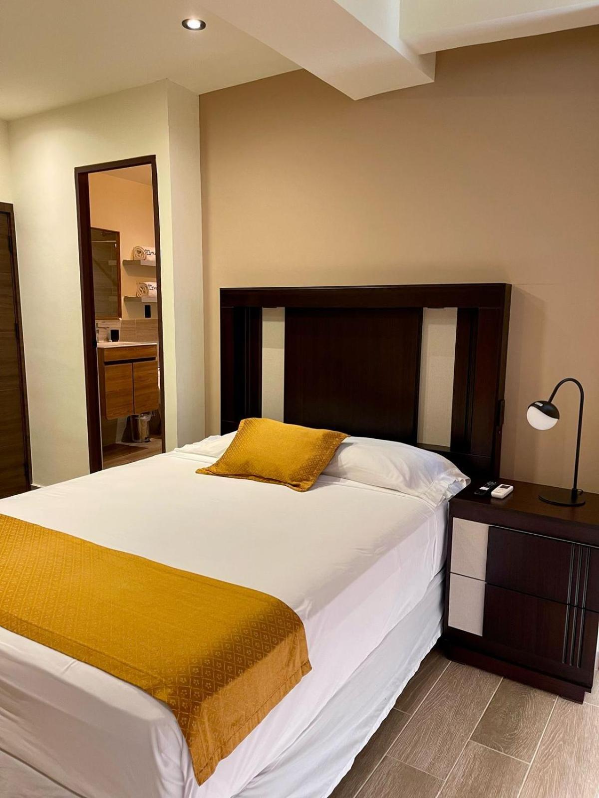 Hotel Villa Serena San Benito San Salvador Esterno foto